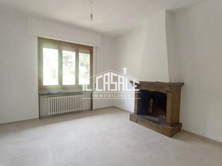 Quadrilocale in Vendita a San Godenzo, zona San Godenzo, 133'000€, 85 m², con Box