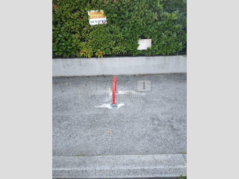 Box in Vendita a Montecchio Maggiore, 3'500€, 18 m²