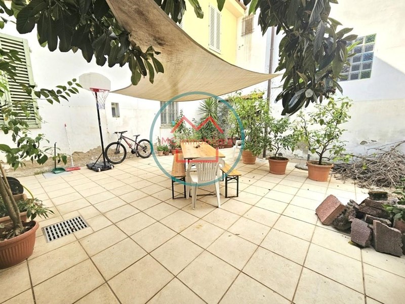 Casa Indipendente in Vendita a Montecatini Terme, 230'000€, 165 m²
