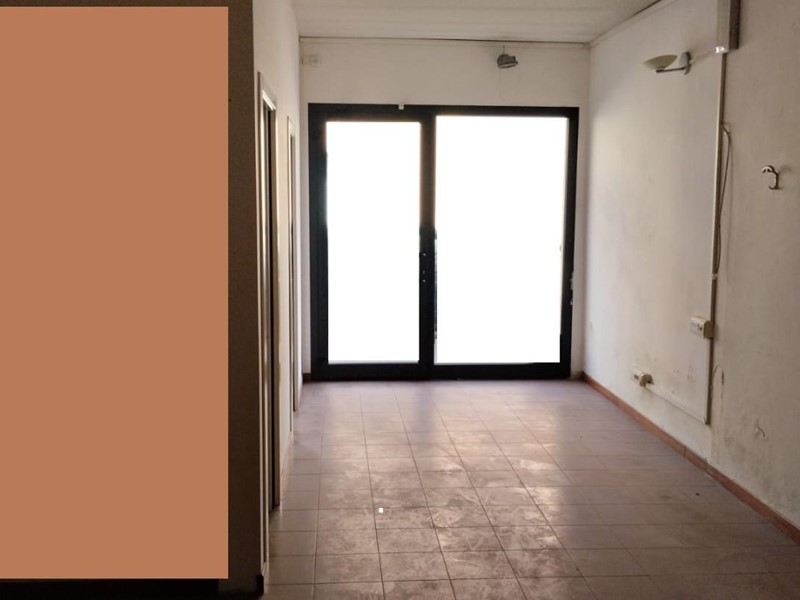 Immobile commerciale in Affitto a Calcinaia, 950€, 100 m²