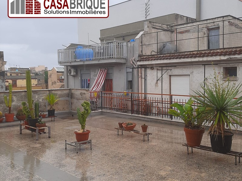 Villa in Vendita a Bagheria, 160'000€, 360 m²