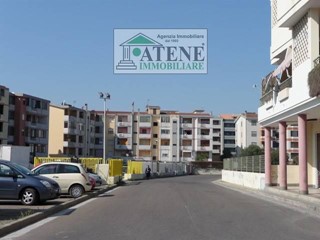 Magazzino in Vendita a Quartu Sant'Elena, 55'000&euro;, 83 m²