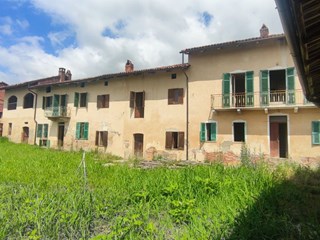Cascina in Vendita a Tonco, zona tonco, 90'000&euro;, 600 m²
