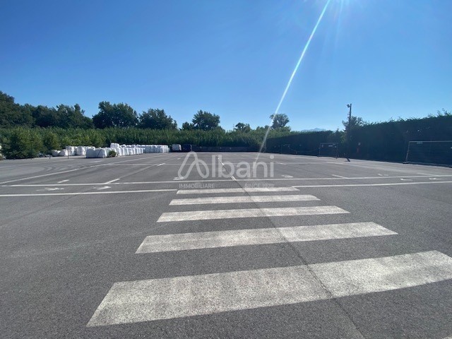 Capannone in Vendita a Arcola, 8'000€, 1400 m²