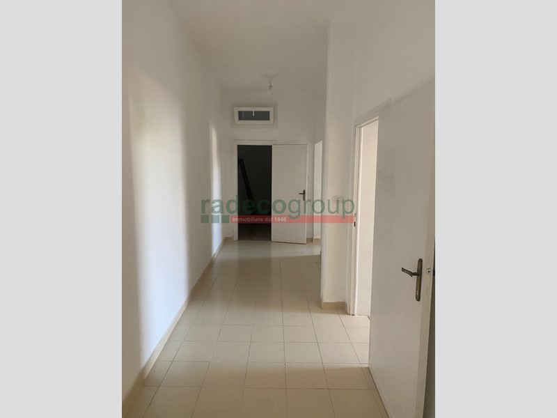 Trilocale in Vendita a Livorno, zona marconi, 169'000&euro;, 110 m²