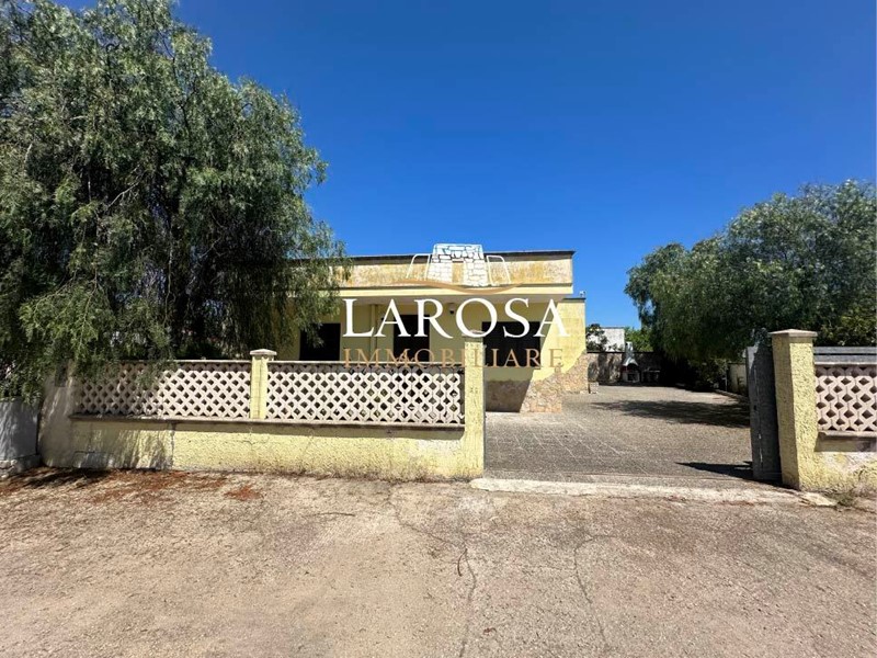 Casa Indipendente in Vendita a Melendugno, zona San Foca, 165'000€, 100 m²