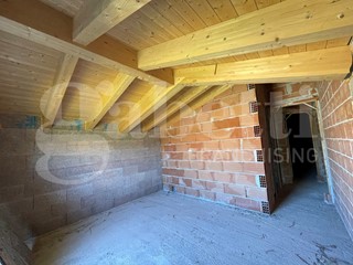 Casa Indipendente in Vendita a Bovolenta, 216 m²