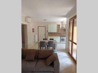 Trilocale in Vendita a Verucchio, zona VILLA VERUCCHIO, 238'000€, 85 m², con Box