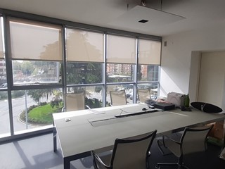 Ufficio in Affitto a Gallarate, 2'400&euro;, 120 m², arredato, con Box