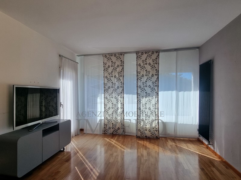 Appartamento in Vendita a Ventimiglia, zona Centro, 410'000€, 150 m²