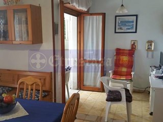 Trilocale in Vendita a Scalea, 135'000€, 145 m², con Box