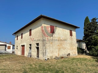 Villa in Vendita a Castellina in Chianti, 450'000€, 275 m²