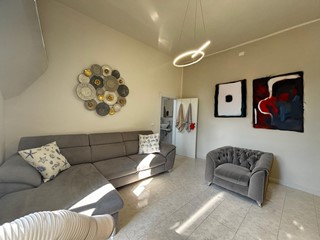 Trilocale in Vendita a La Spezia, zona NORD, 130'000€, 75 m²