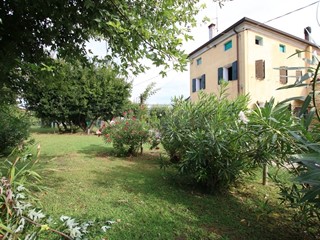 Casa Indipendente in Vendita a Montegaldella, 149'000&euro;, 367 m², con Box