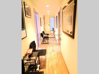 Ufficio in Vendita a Rosignano Marittimo, zona Castiglioncello, 130'000€, 130 m²