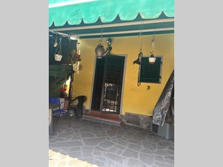 Casa Indipendente in Vendita a Campi Bisenzio, zona San Donnino, 299'000€, 90 m², arredato