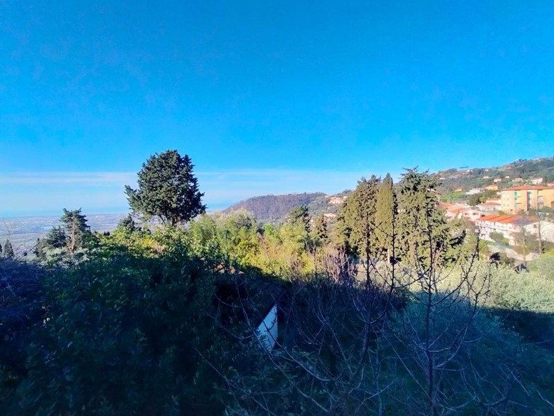 Villa bifamiliare in Vendita a Massarosa, zona Corsanico, 319'000€, 120 m², con Box