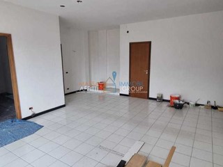 Appartamento in Vendita a Massa, 240'000€, 110 m²