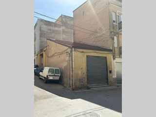 Immobile commerciale in Vendita a Alcamo, zona VIA NINO BIXIO, 48'000€, 48 m²