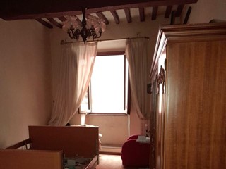 Appartamento in Vendita a Fucecchio, 80'000€, 150 m²