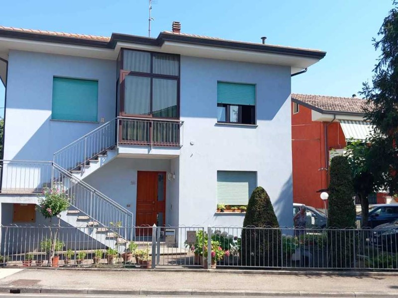 Casa Semi Indipendente in Vendita a Riccione, zona SAN LORENZO, 260'000€, 95 m²