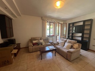 Appartamento in Vendita a Empoli, 275'000€, 120 m², arredato, con Box