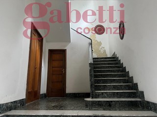 Appartamento in Vendita a Cosenza, 270'000€, 223 m²