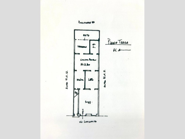 Quadrilocale in Vendita a Pulsano, 68'000€, 90 m²