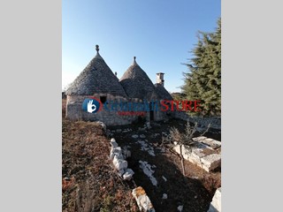 Casa Indipendente in Vendita a Cisternino, 120'000€, 95 m²