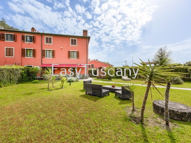 Appartamento in Vendita a Camaiore, 440'000&euro;, 160 m²