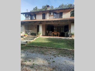 Casa di corte in Vendita a Manciano, 800'000€, 350 m², arredato, con Box