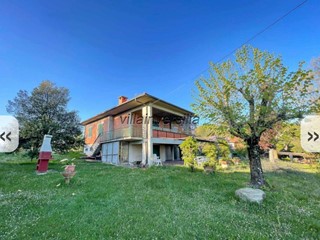 Casa Indipendente in Vendita a Barberino di Mugello, 398'000€, 250 m²