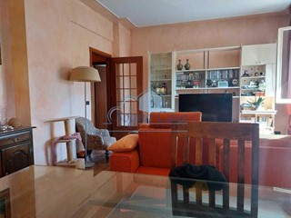 Appartamento in Vendita a Sarzana, 280'000€, 145 m², arredato