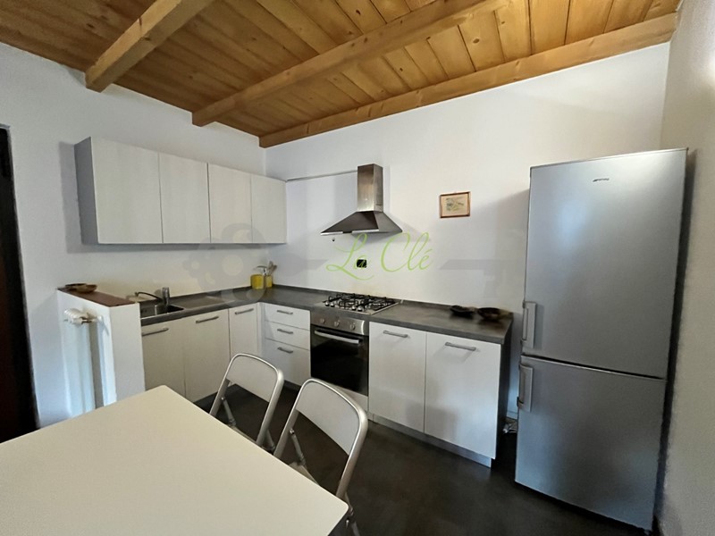Trilocale in Vendita a Courmayeur, zona Larzey, 270'000€, 47 m², con Box