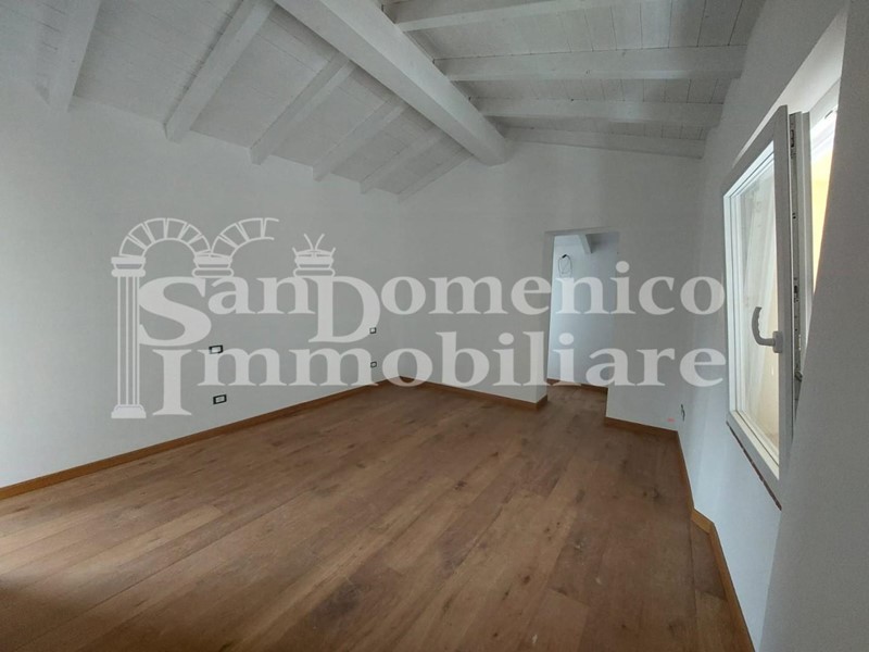 Casa Indipendente in Vendita a San Giuliano Terme, zona Arena Metato, 250'000€, 80 m²