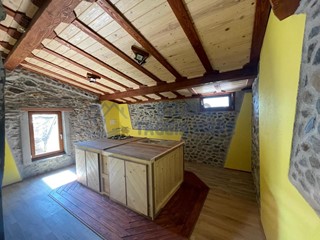 Casa Semi Indipendente in Vendita a Molini di Triora, zona Andagna, 95'000€, 110 m²