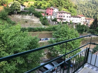 Quadrilocale in Vendita a Seravezza, 140'000€, 75 m²