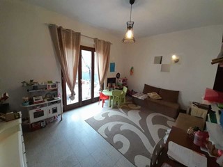 Casa Semi Indipendente in Vendita a Pietrasanta, zona Pietrasanta Lato Querceta, 115'000€, 85 m²