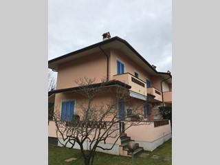Casa Semi Indipendente in Affitto a Pietrasanta, 16'000€, 110 m², arredato