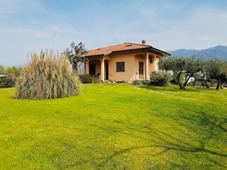 Casa Indipendente in Vendita a Pietrasanta, 520'000€, 