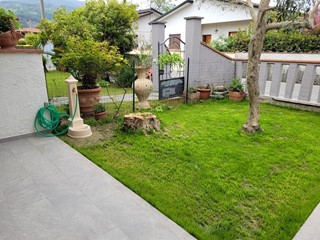 Casa Semi Indipendente in Affitto a Montignoso, zona Cervaiolo, 3'500€, , arredato