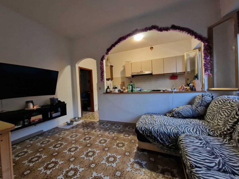 Casa Semi Indipendente in Vendita a Stazzema, zona Levigliani, 80'000€, 50 m²