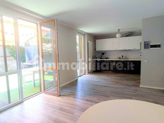 Villetta a schiera in Vendita a Grandate, 320'000€, 150 m²