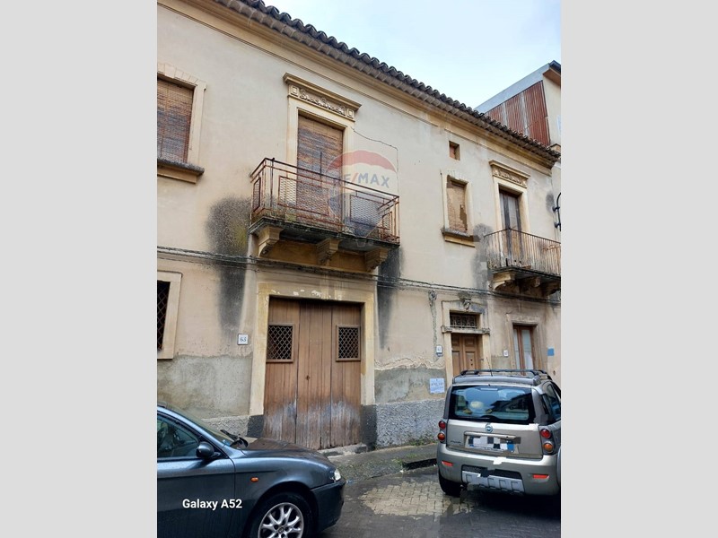Casa Indipendente in Vendita a Grammichele, 115'000€, 110 m²