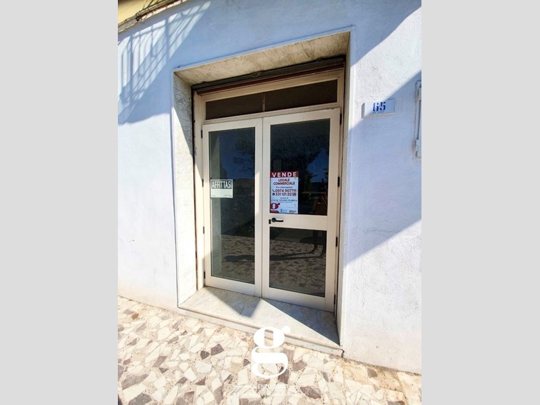 Negozio in Vendita a Casal Velino, 100 m²