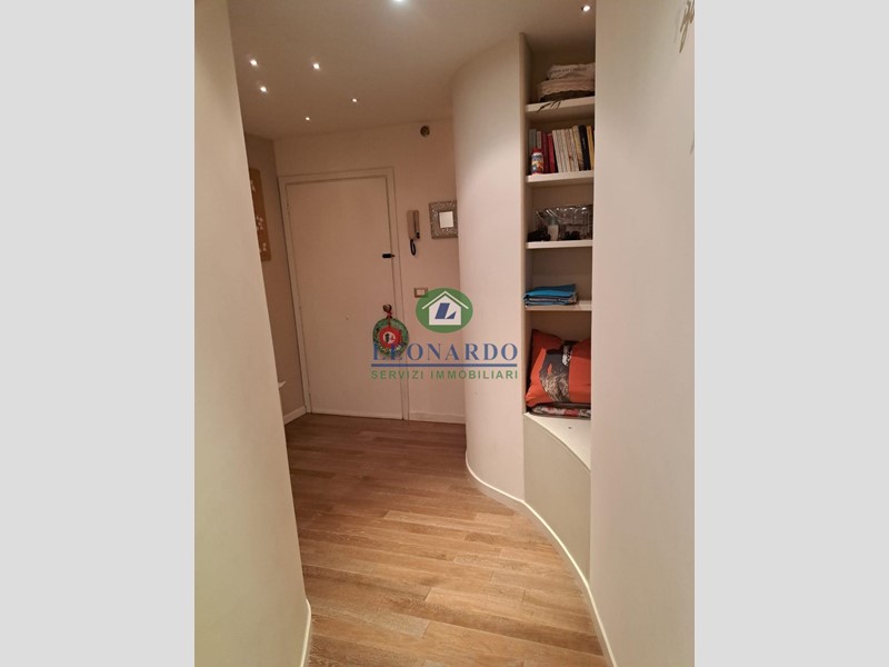 Appartamento in Vendita a Montecatini Terme, 185'000€, 95 m², arredato