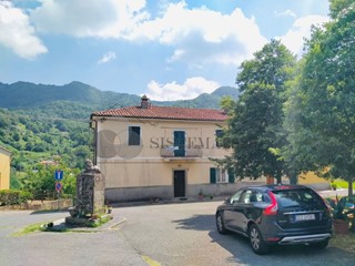 Trilocale in Vendita a Calice al Cornoviglio, 29'000€, 60 m²