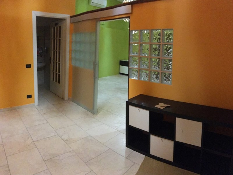 Immobile commerciale in Affitto a Morlupo, 500€, 50 m²