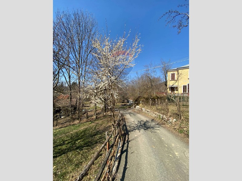 Casa Semi Indipendente in Vendita a Rezzoaglio, zona Villanoce, 35'000€, 65 m², arredato