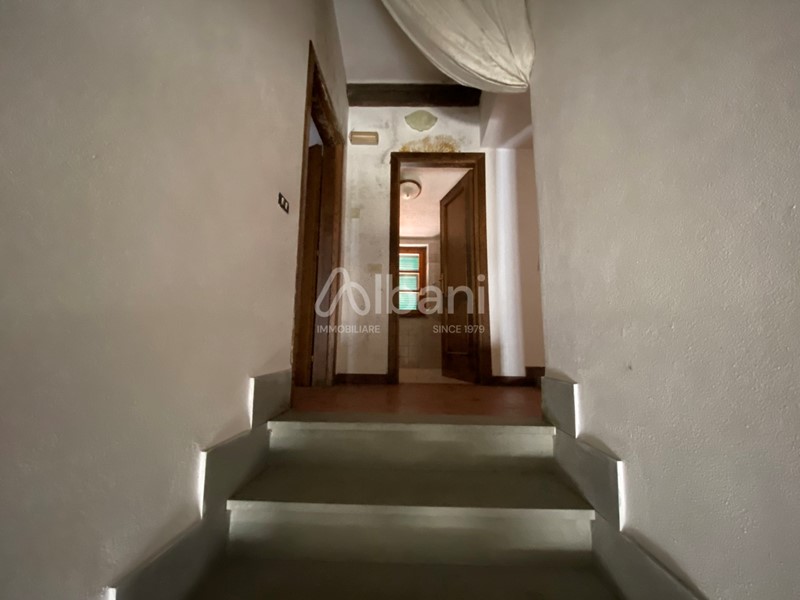 Casa Indipendente in Vendita a Fivizzano, zona Ceserano, 49'000€, 30 m²